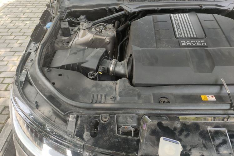 Used Land Rover Range Sport 2014 3.0 SC V6 HSE Engine Bay Right