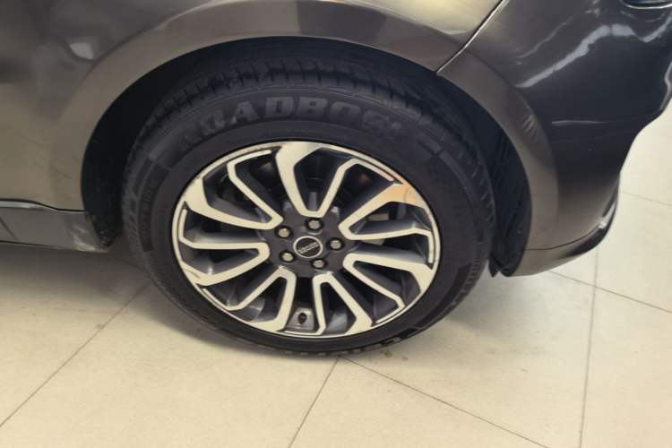 Used Land Rover Range Sport 2014 3.0 SC V6 HSE DYNAMIC Right Front Wheel Hub