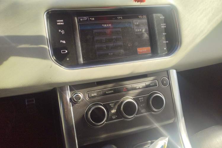 Used Land Rover Range Sport 2014 3.0 SC V6 HSE DYNAMIC Audio And AC Panel