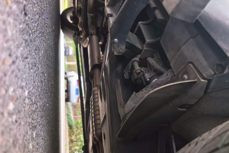Used Land Rover Range Sport 2014 3.0 SC V6 HSE Chassis Rear Left