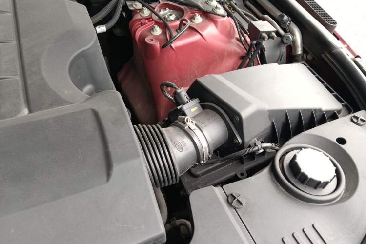 Used Land Rover Range Sport 2014 3.0 SC V6 HSE DYNAMIC Engine Bay Left