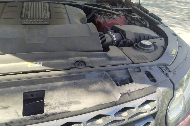 Used Land Rover Range Sport 2014 3.0 SC V6 HSE DYNAMIC Engine Bay Left