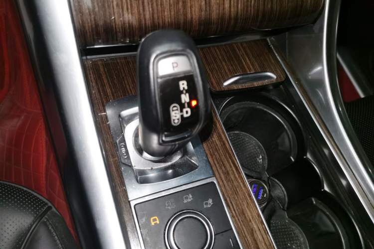 Used Land Rover Range Sport 2014 3.0 SC V6 HSE Gear Lever