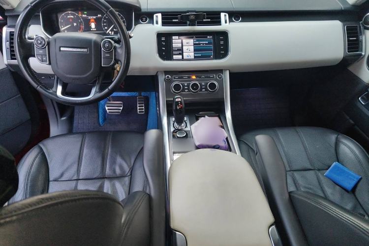 Used Land Rover Range Sport 2014 3.0 SC V6 HSE Interior 2