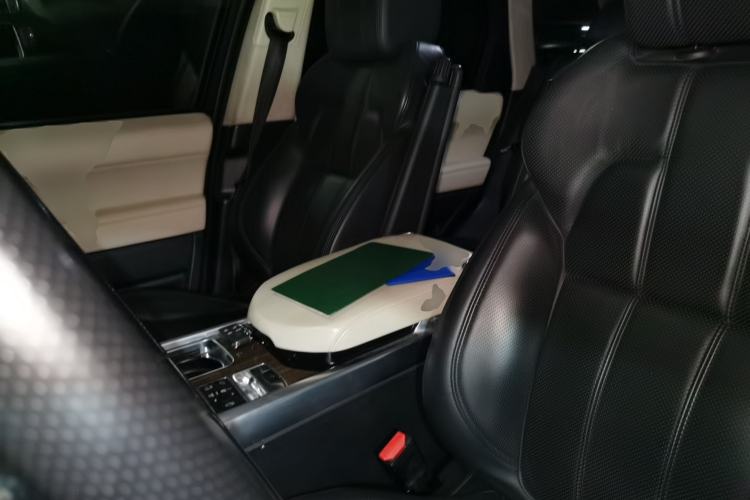 Used Land Rover Range Sport 2014 3.0 SC V6 HSE Left Front Seat