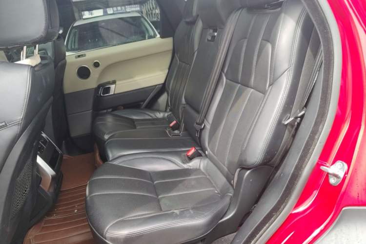 Used Land Rover Range Sport 2014 3.0 SC V6 HSE DYNAMIC Left Rear Seat