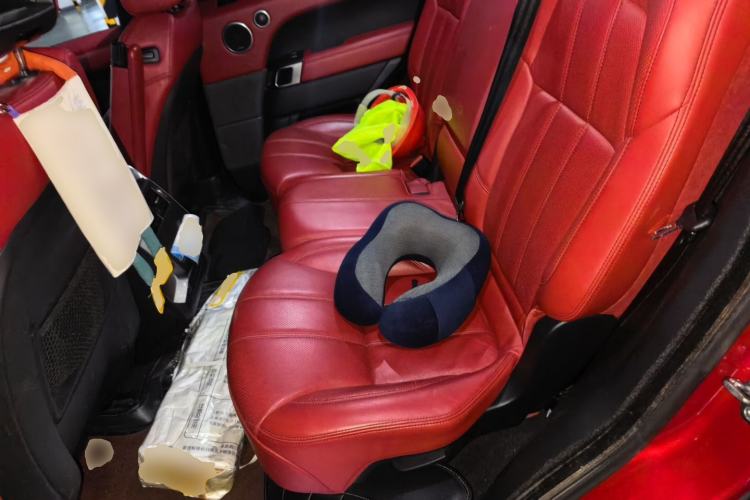Used Land Rover Range Sport 2014 3.0 SC V6 HSE Left Rear Seat