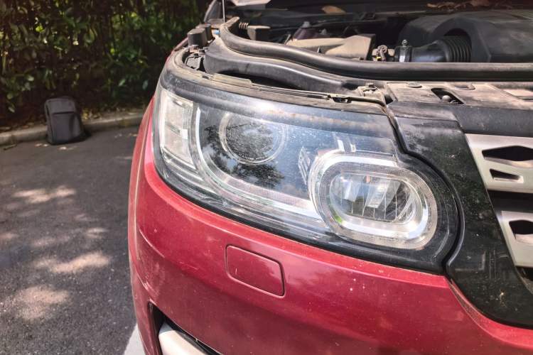 Used Land Rover Range Sport 2014 3.0 SC V6 HSE Right Front Headlight