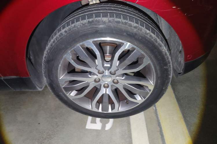 Used Land Rover Range Sport 2014 3.0 SC V6 HSE DYNAMIC Right Front Wheel Hub