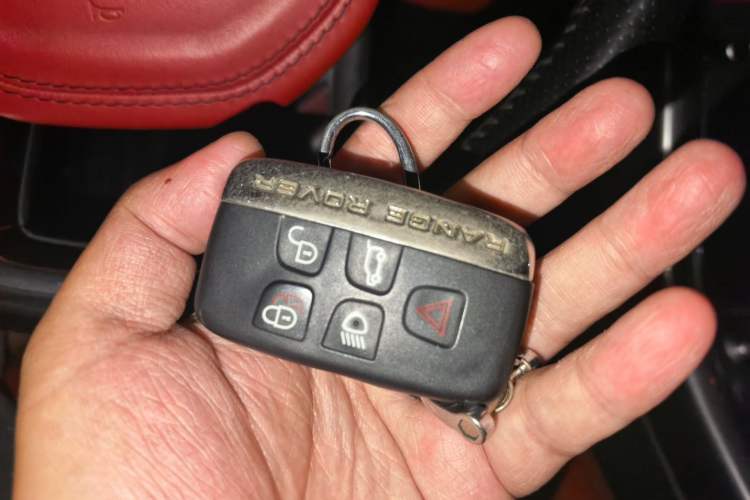 Used Land Rover Range Sport 2014 3.0 SC V6 HSE Vehicle Key