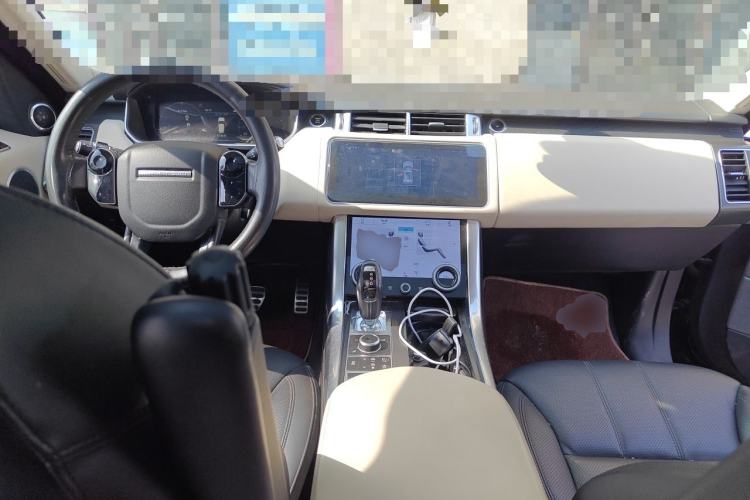 Used Land Rover Range Sport 2014 3.0 SC V6 HSE DYNAMIC Center Console