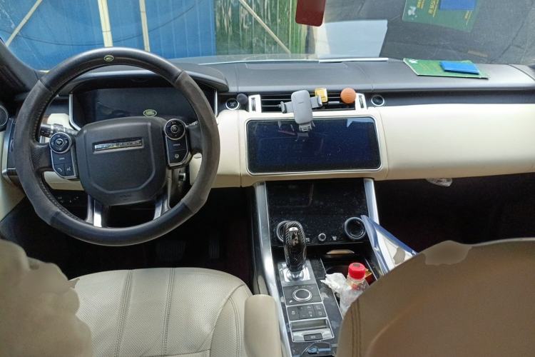 Used Land Rover Range Sport  Center Console