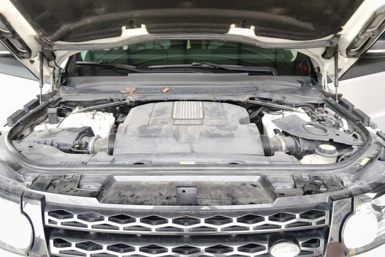 Used Land Rover Range Sport 2014 3.0 SC V6 HSE Engine Bay