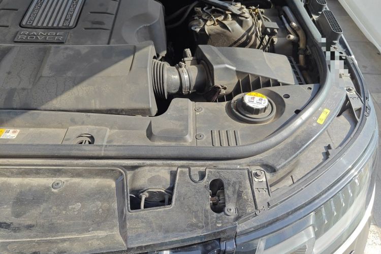 Used Land Rover Range Sport 2014 3.0 SC V6 HSE DYNAMIC Engine Bay Left