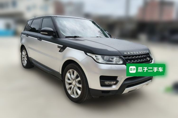 Used Land Rover Range Sport 2014 3.0 SC V6 HSE Front Right 45 Deg
