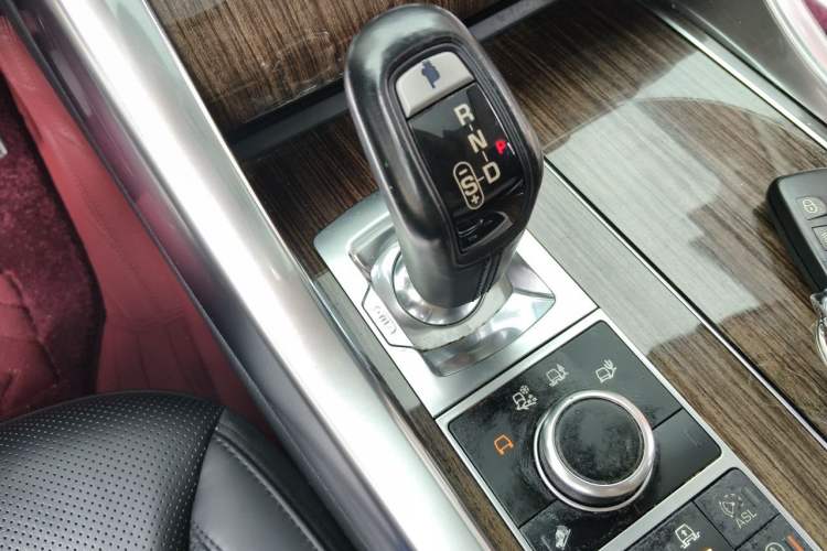 Used Land Rover Range Sport 2014 3.0 SC V6 HSE Gear Lever