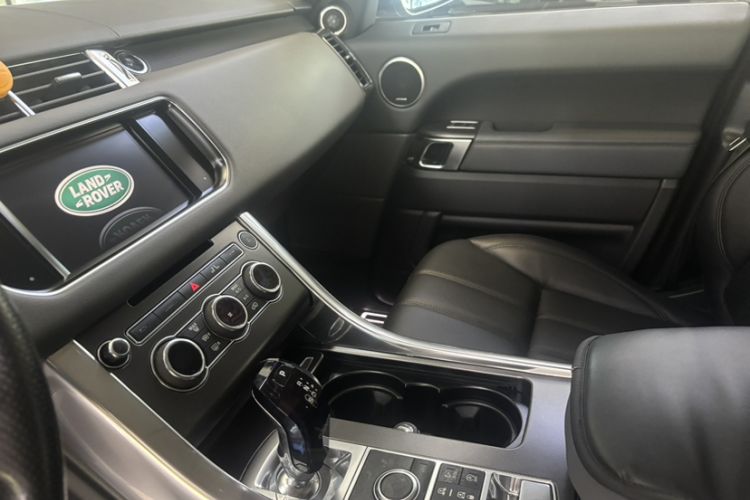 Used Land Rover Range Sport 2014 3.0 SC V6 HSE DYNAMIC Interior 5