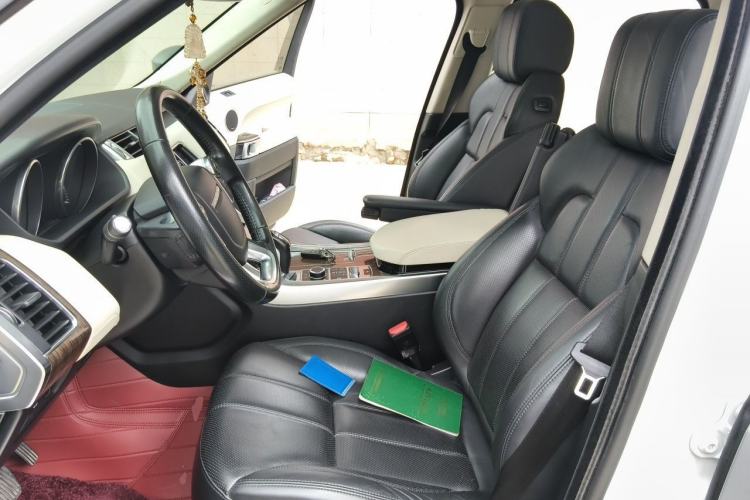 Used Land Rover Range Sport 2014 3.0 SC V6 HSE Left Front Seat