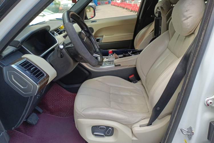 Used Land Rover Range Sport  Left Front Seat