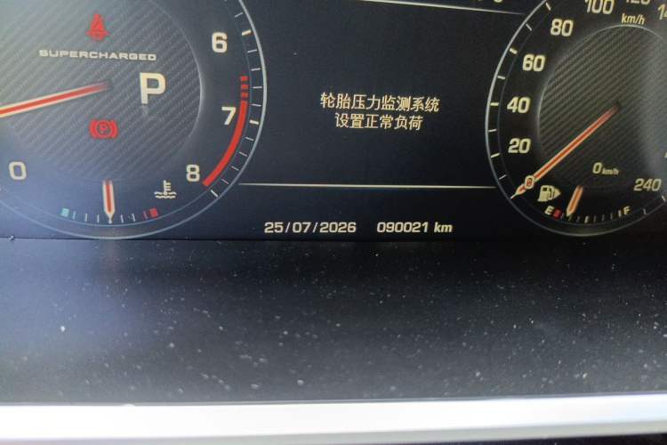 Used Land Rover Range Sport  Odometer Close Up