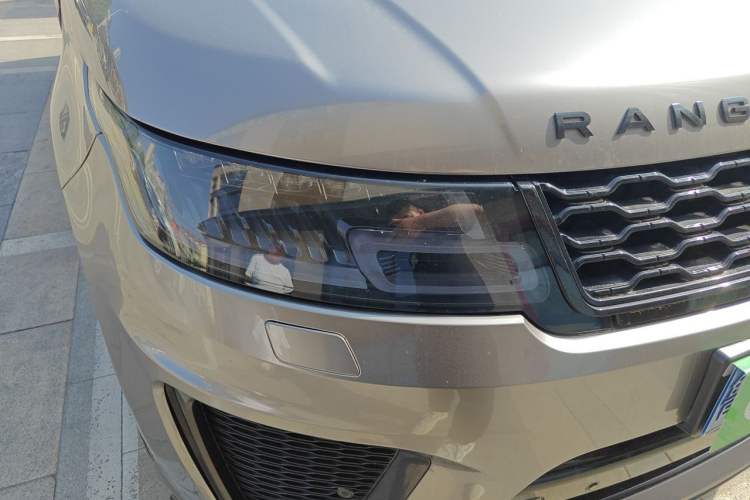 Used Land Rover Range Sport 2014 3.0 SC V6 HSE DYNAMIC Right Front Headlight