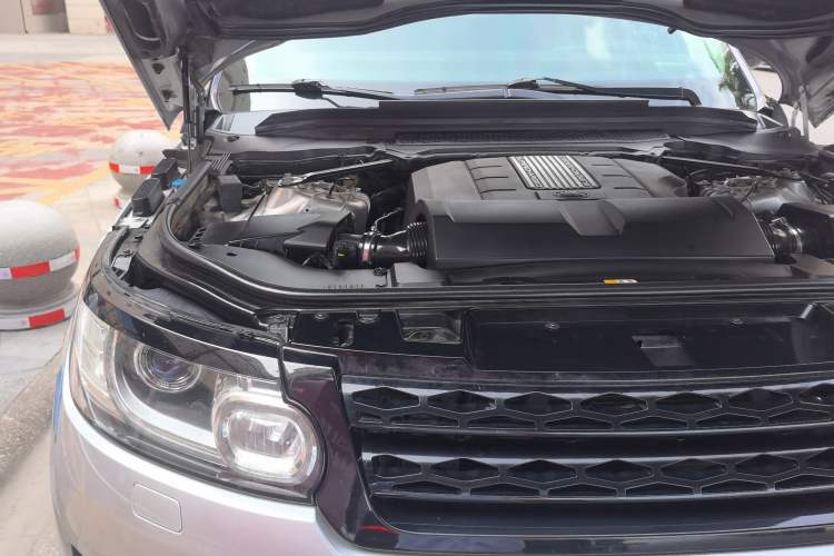 Used Land Rover Range Sport 2014 3.0 SC V6 HSE DYNAMIC Right Front Headlight