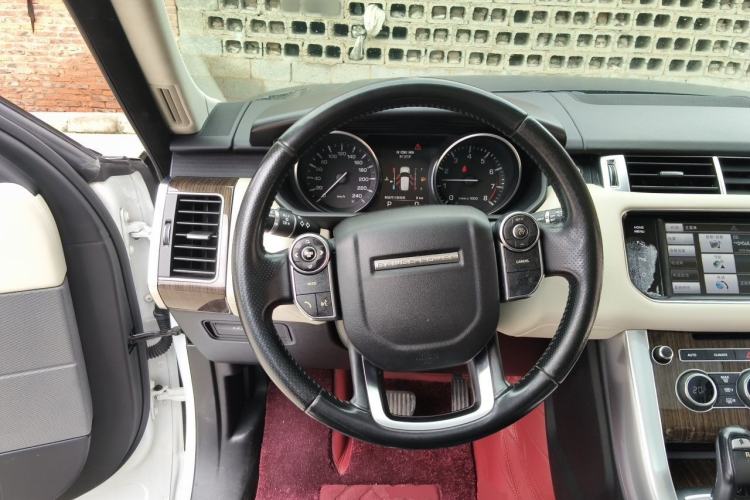 Used Land Rover Range Sport 2014 3.0 SC V6 HSE Steering Wheel