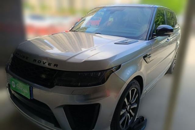 Used Land Rover Range Sport Registered in 2015, 3.0T, gasoline, with sunroof, 5 seats