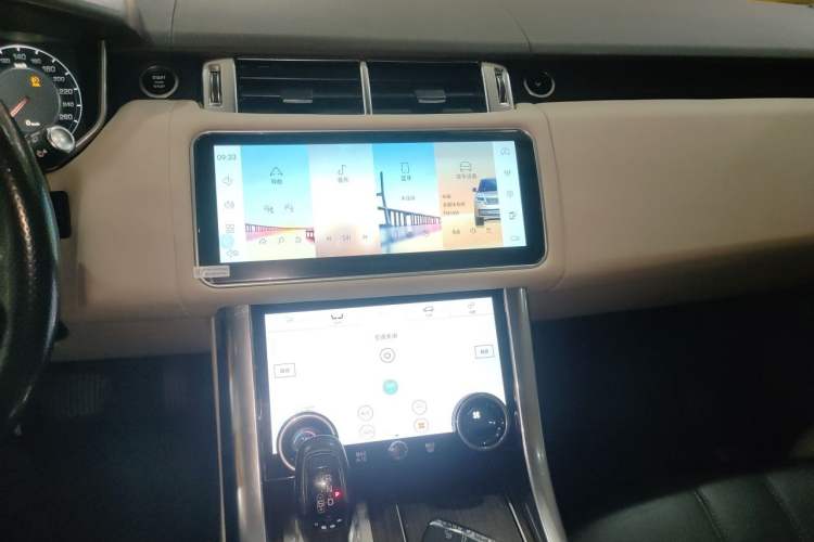 Used Land Rover Range Sport 2014 3.0 SC V6 HSE Audio And AC Panel