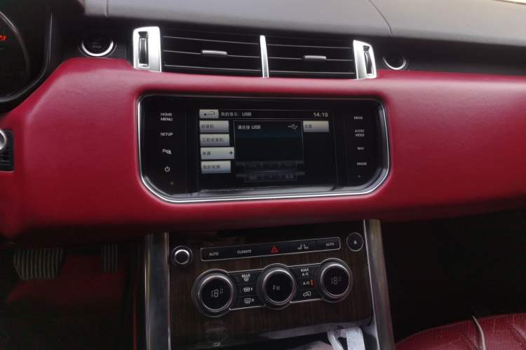 Used Land Rover Range Sport  Audio And AC Panel