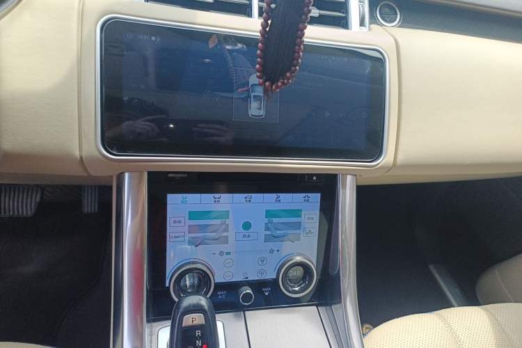 Used Land Rover Range Sport 2014 3.0 SC V6 HSE Audio And AC Panel