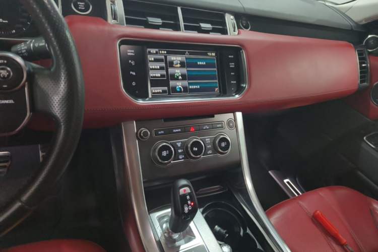 Used Land Rover Range Sport 2014 3.0 SC V6 HSE DYNAMIC Audio And AC Panel