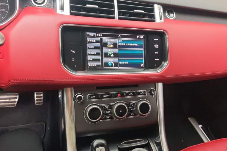 Used Land Rover Range Sport 2014 3.0 SC V6 HSE DYNAMIC Audio And AC Panel