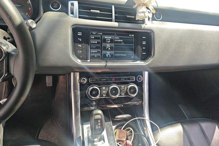 Used Land Rover Range Sport 2014 3.0T V6 Gasoline Version U.S. Specification Audio And AC Panel