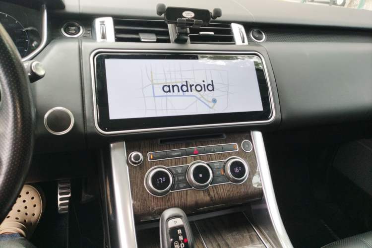 Used Land Rover Range Sport 2014 3.0 SC V6 HSE DYNAMIC Audio And AC Panel