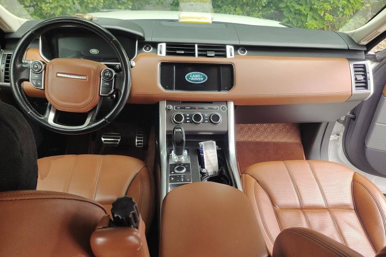 Used Land Rover Range Sport 2014 3.0 SC V6 HSE DYNAMIC Center Console