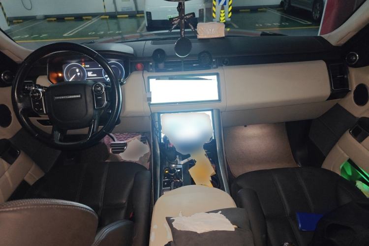 Used Land Rover Range Sport 2014 3.0 SC V6 HSE DYNAMIC Center Console