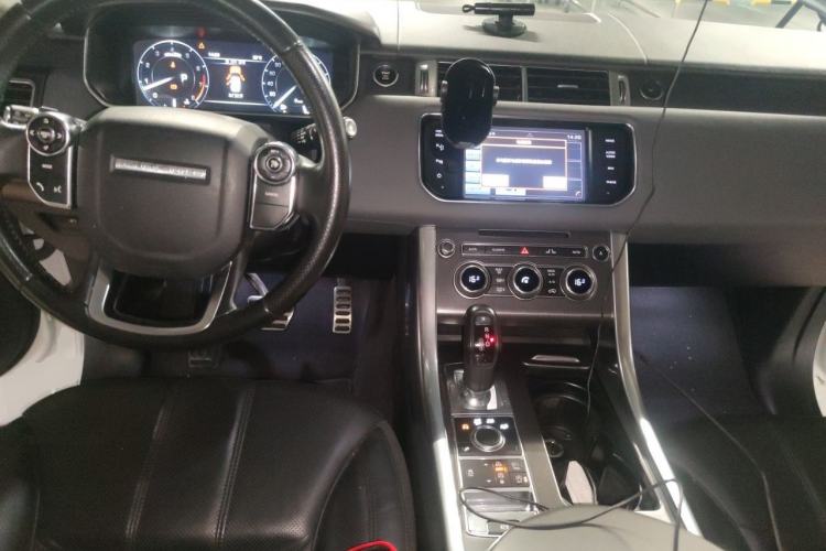 Used Land Rover Range Sport 2014 3.0 SC V6 HSE DYNAMIC Center Console