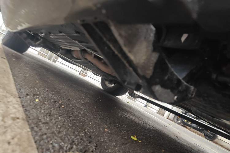 Used Land Rover Range Sport  Chassis Rear Left