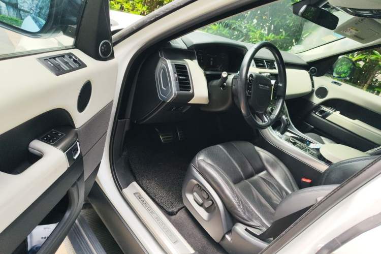 Used Land Rover Range Sport 2014 3.0 SC V6 HSE DYNAMIC Driver Seat