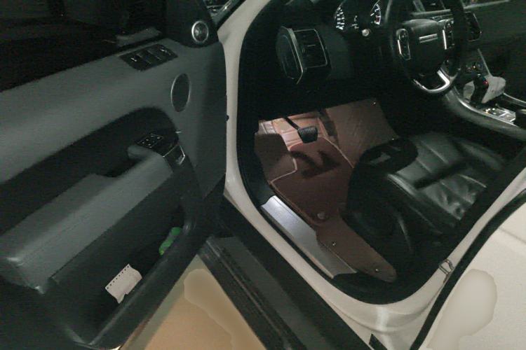 Used Land Rover Range Sport 2014 3.0 SC V6 HSE Driver Seat