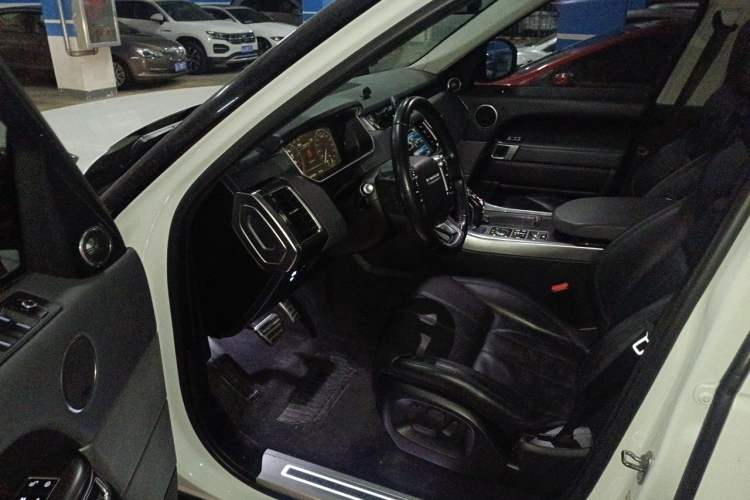 Used Land Rover Range Sport 2014 3.0 SC V6 HSE DYNAMIC Driver Seat