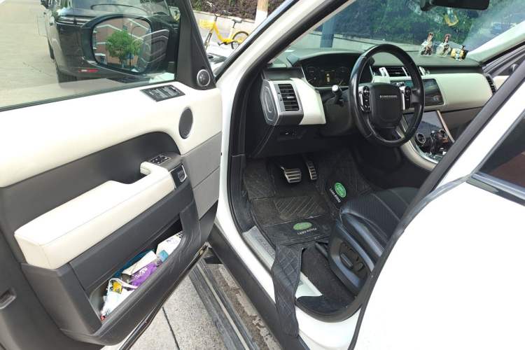 Used Land Rover Range Sport 2014 3.0 SC V6 HSE DYNAMIC Driver Seat