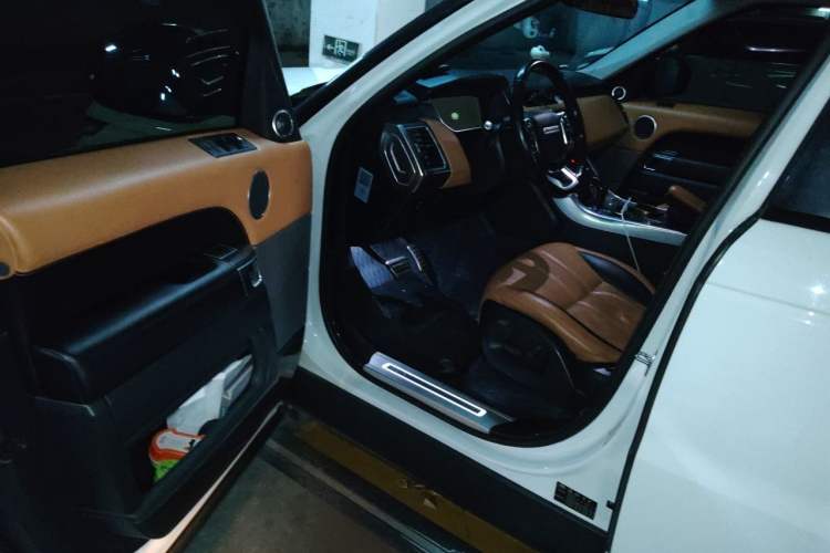 Used Land Rover Range Sport 2014 3.0 SC V6 HSE DYNAMIC Driver Seat