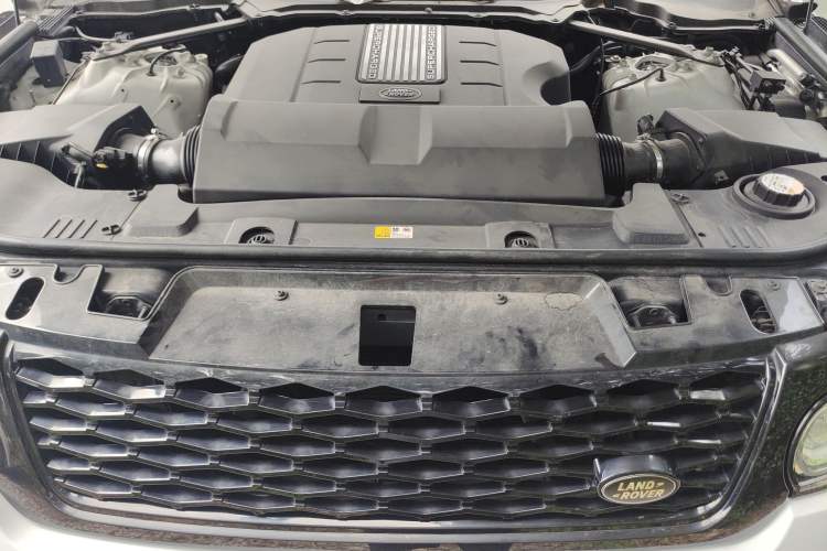 Used Land Rover Range Sport 2014 3.0 SC V6 HSE DYNAMIC Engine Bay