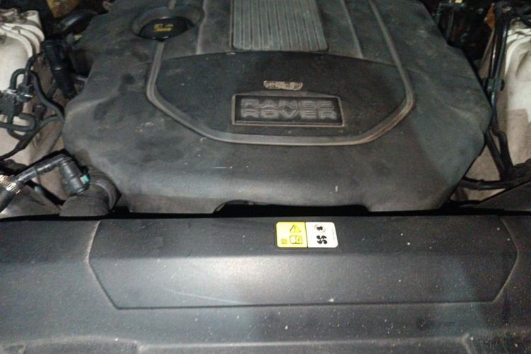 Used Land Rover Range Sport  Engine Bay