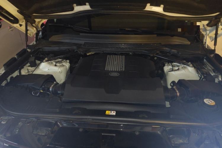 Used Land Rover Range Sport 2014 3.0 SC V6 HSE Engine Bay