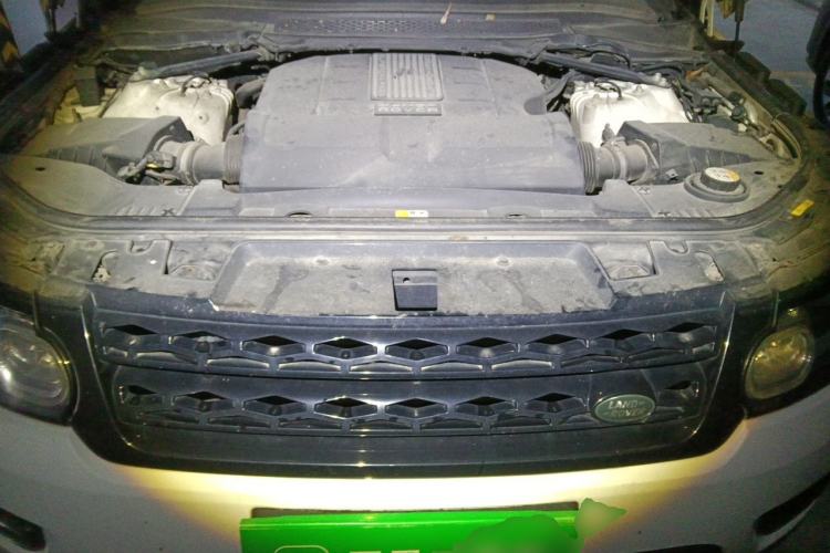 Used Land Rover Range Sport 2014 3.0 SC V6 HSE Engine Bay