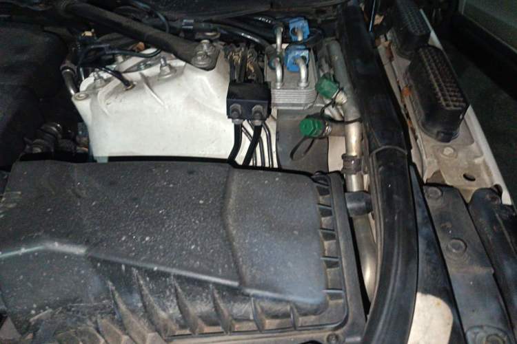 Used Land Rover Range Sport  Engine Bay Left