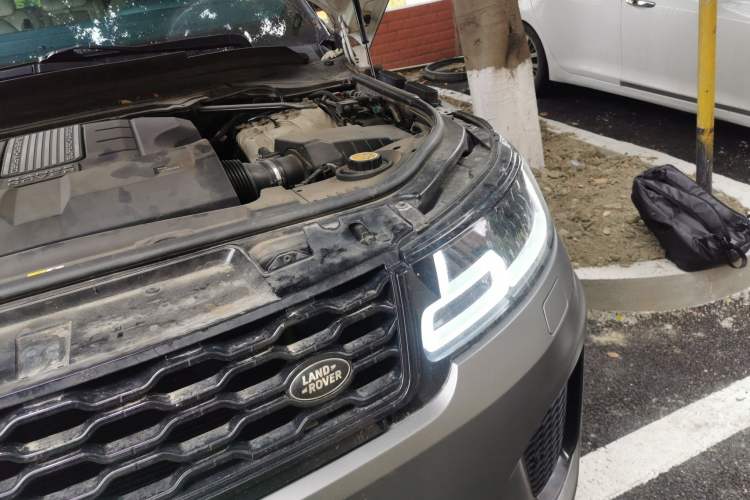 Used Land Rover Range Sport  Engine Bay Left